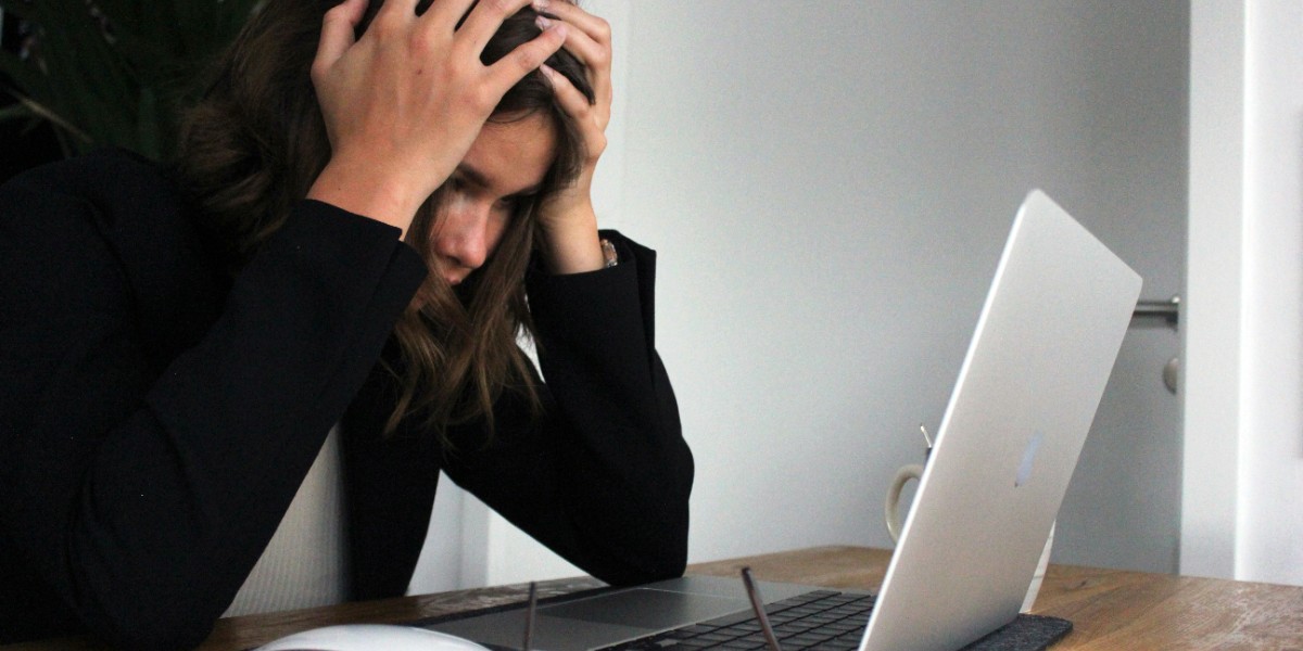 Chronic Stress Symptoms: 8 Signs and What to Do About Them